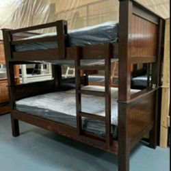 LITERA TWIN TWIN DE MADERA DE PINO CON LOS COLCHONES INCLUIDOS. VERY STURDY