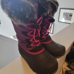 Kamik kids snow boots size 2