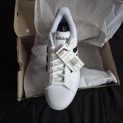 Adidas men size 10