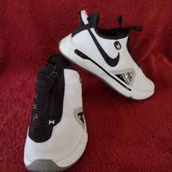 NIKE PG 4 EP OREO WHITE/BLACK-PURE PLATINUM (CD5082-100)