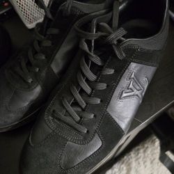 Louis  Vuitton Mens Sneakers 