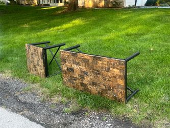 Free outdoor tables