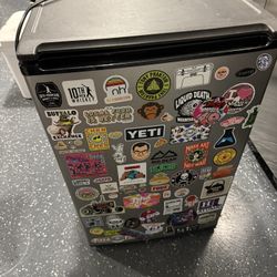 Sanyo Mini Fridge
