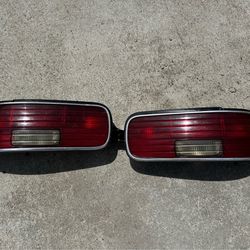 93 -96 Chevy Caprice tail lights