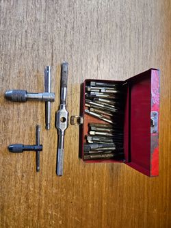 Tap set with case