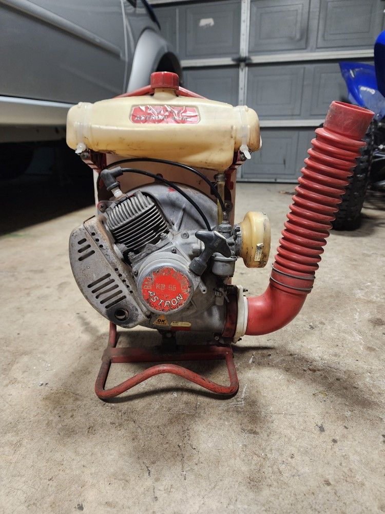 Vintage ASTRON KB-55 Backpack Leaf Blower