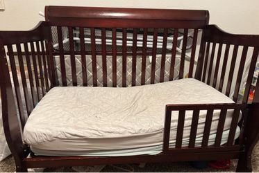 Wooden Convertible baby crib