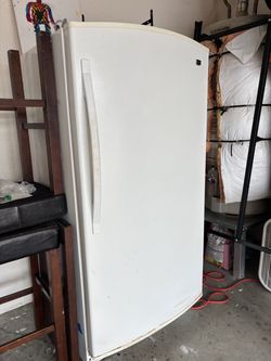 MAYTAG Deep Freezer