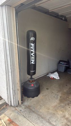 Fitven freestanding punching bag