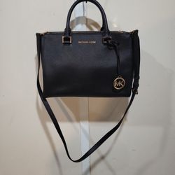 Black Michael Kors Womens Hand Bag