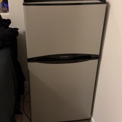Frigidaire Compact Mini Fridge SILVER