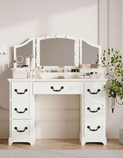 White Vanity Desk