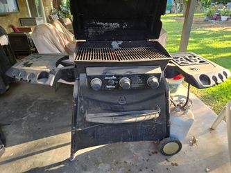 Char-Broil propane Bar-B-Q
