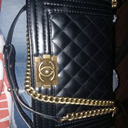 Channel Purse Not Aure If Its Real