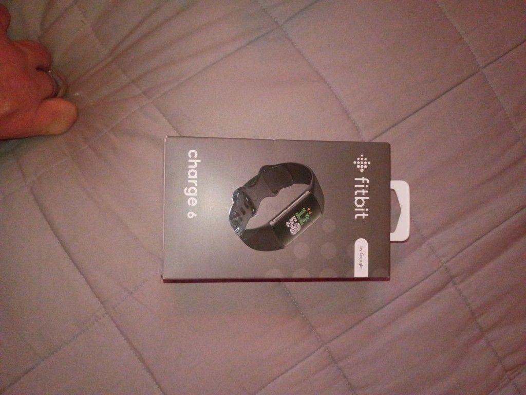 Fitbit Charge 6 Fitness Tracker with Google apps, Heart Rate on Exercise Equipment, GPS, Health Tools and More,