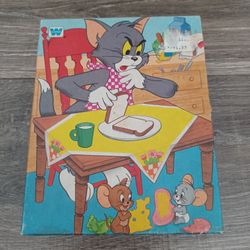 1982 Tom and Jerry Jigsaw Puzzle 99-Pieces