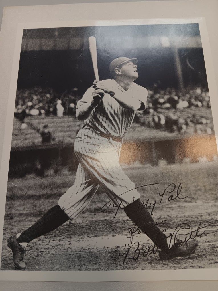 1928 Babe Ruth Autographed Photo