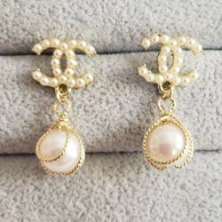 Small Dangle Earrings With Pearls...s925 Posts 
