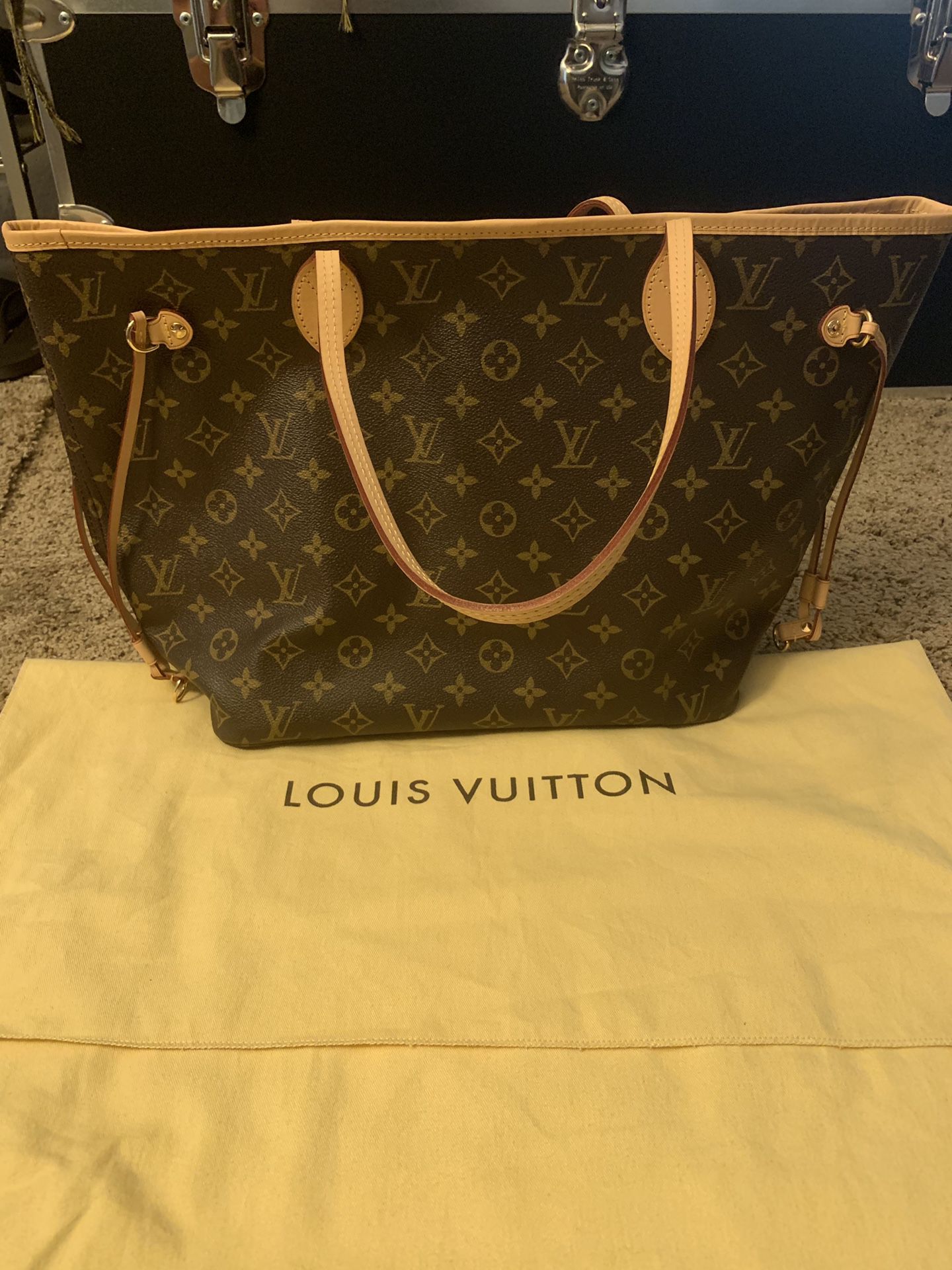 Brand new Louis Vuitton Neverfull MM Bag