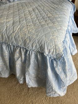 NEW Bedspread Queen Size 