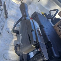 JACK HAMMER 2200W. NEW CAJA CON PALA Y 2 PICOS