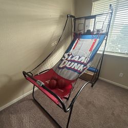 Indoor arcade Basketball 