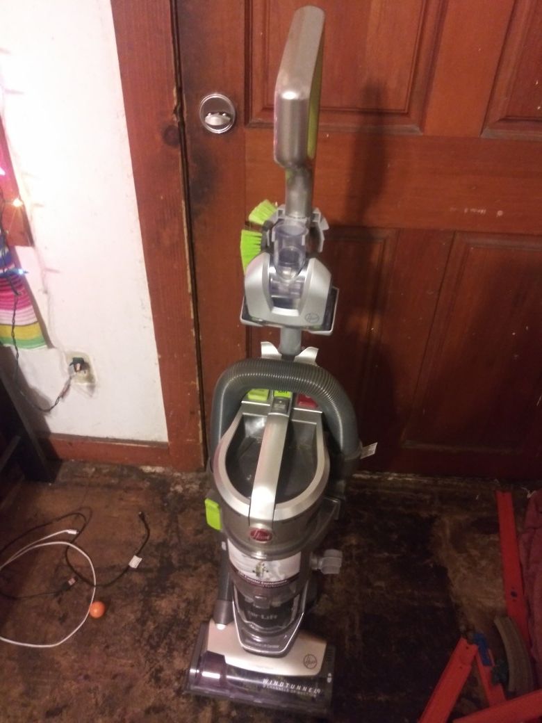 Air lift wind tunner Hoover Vacuum