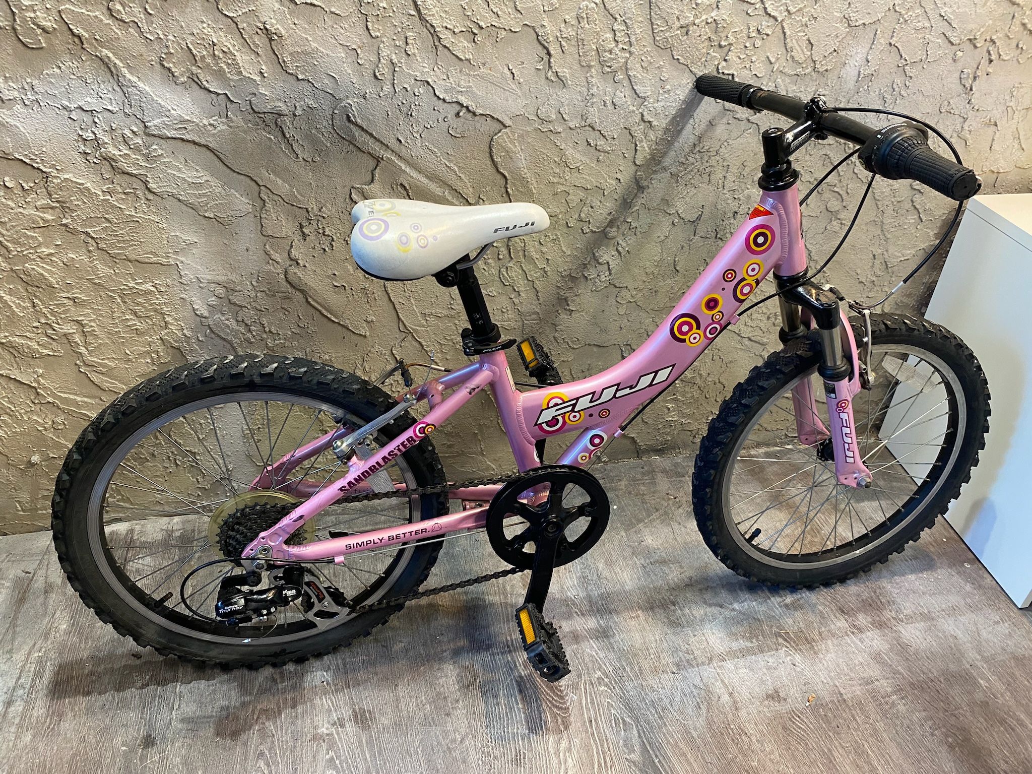 Girl’s FUJI SANDBLASTER 20 inch Bike (5-8 yrs old) - See My Items