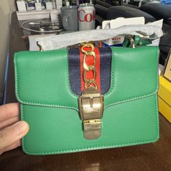 Green Crossbody Bag – Hailey Style, New