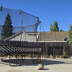 Trampoline 