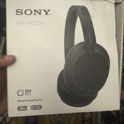 Sony WH-CH720NB Noise Canceling Wireless Bluetooth Headphones - Built-in Microphone - up to 35 Hours Battery Life and Quick Charge - Black - Internati