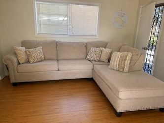 Ashley Dovemont 2-piece Sectional with Right Facing Chaise