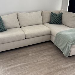 Beige/cream Couch With Chaise