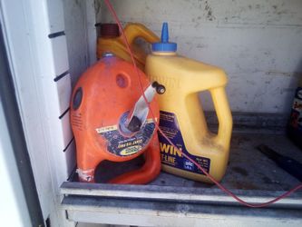 Fat 100 foot chalk line
