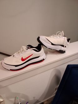 Brand new athletic shoes 11.5