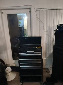 Tool Box Rop Detaches F rom Bottom Ĥíĥ