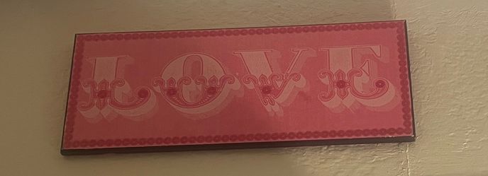Free LOVE Decorative Wall Plaque Sign