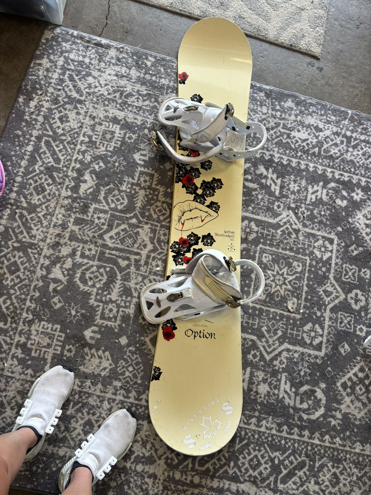 Snowboard 156 With Bindings