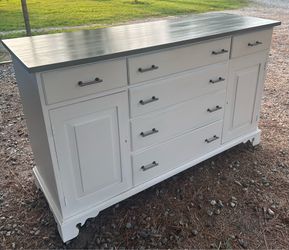 Buffet made by Amish