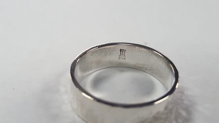 James avery store amore band