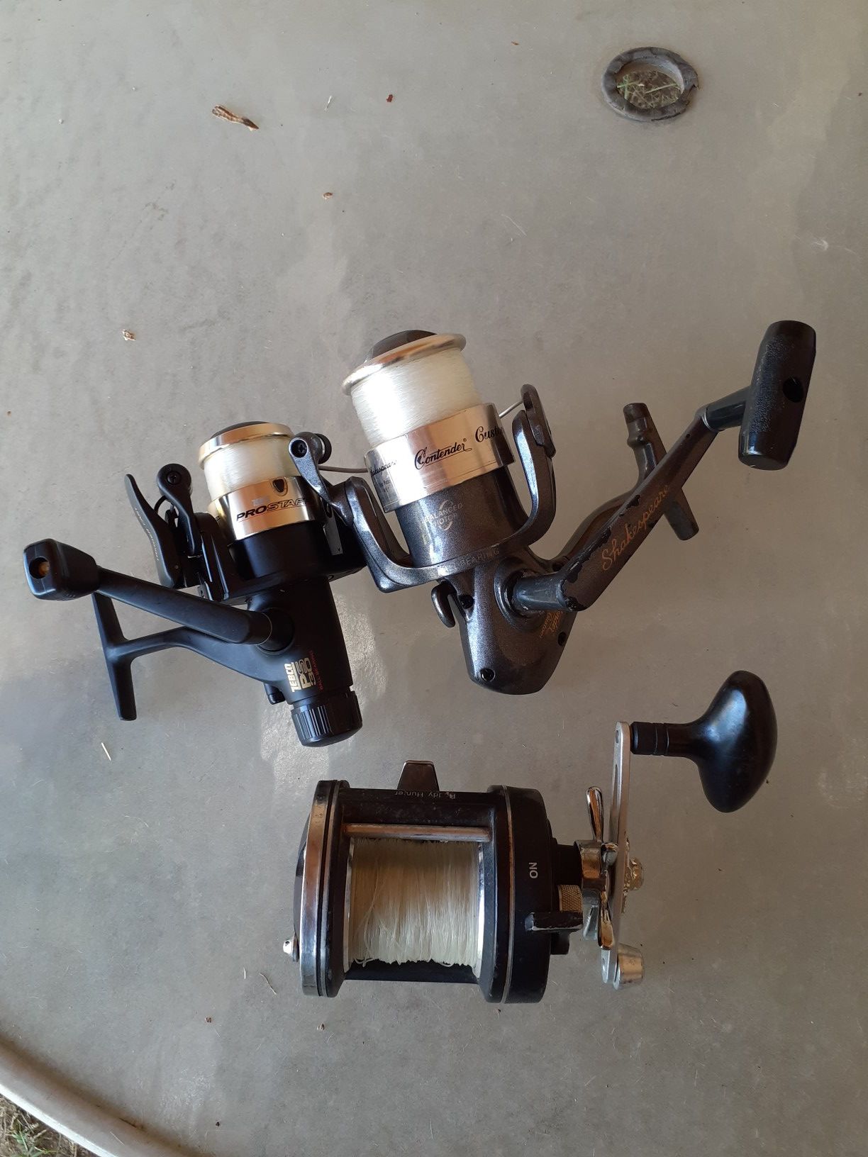 Fishing reels very good shape