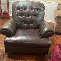 Sofá Chair With Ottoman