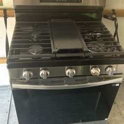 Like New Samsung Gas Stove