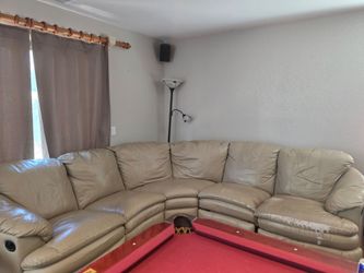 Free sectional recliners on each end.