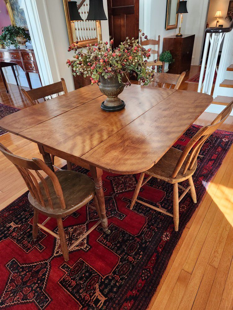 Beautiful Antique Table & Chairs 1800s 