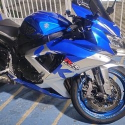 GSXRR 750