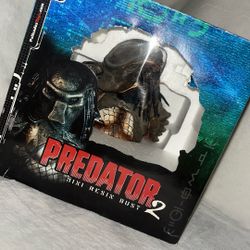 Predator Statue (Bust)