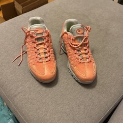 Women’s Nike Air Max Size 6 1/2 