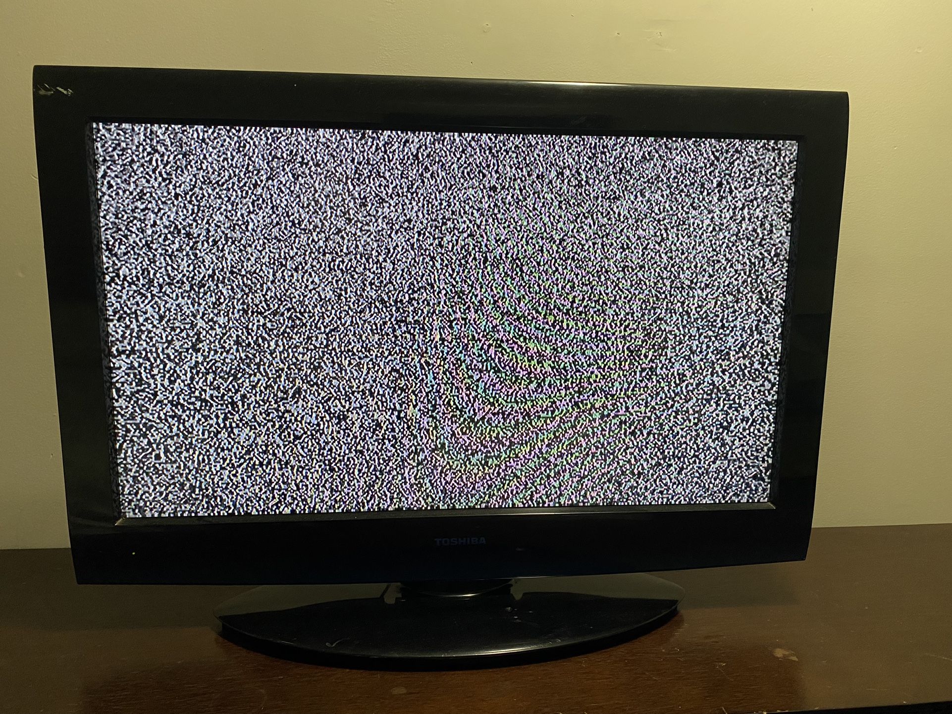 2010 32” Toshiba
