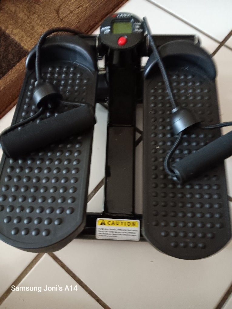 Standing Leike Stair Stepper With Resistance Bands
